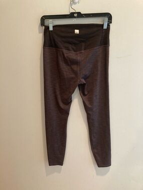 VHigh-Waist Brown Leggings